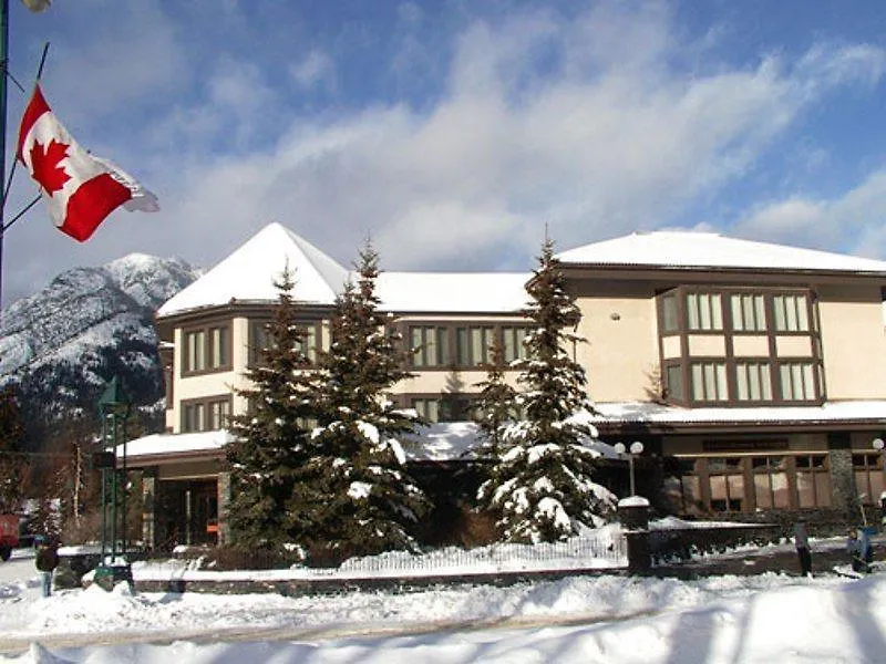 Elk + Avenue Hotel Banff